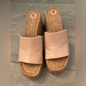 NWOT Madden Girl Nude Paris Chunky Cork Platform Sandals